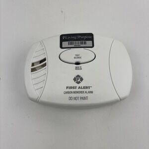 First Alert‎ 1039718 CO400 Basic Battery Operated Carbon Monoxide Alarm